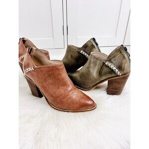 Lot of 2 ARider Girl Brown & Green Oiled Vegan Leather Wooden Ankle Boots Sz 7.5